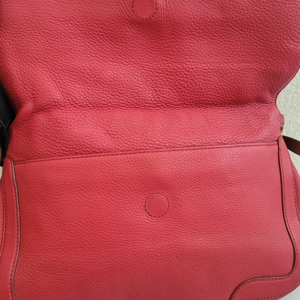 TorryBurch Red Pebbled Leather Crossbody BagTorryBurch Red Pebbled Leather Cross